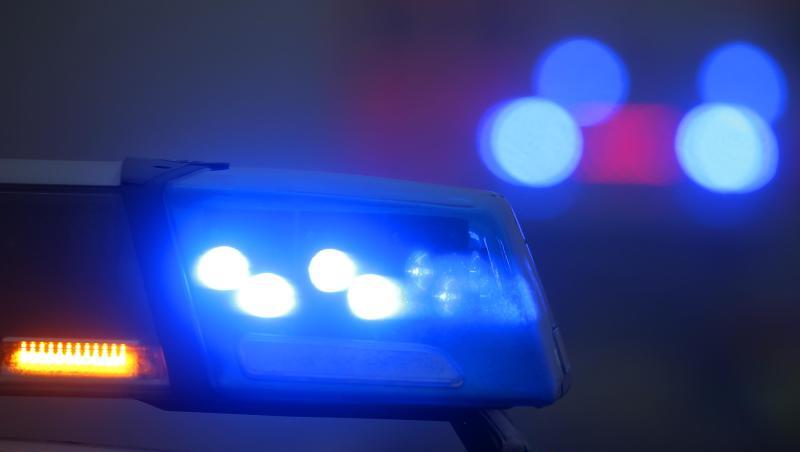 Polizeiauto mit Blauchlicht. Foto: Karl-Josef Hildenbrand/dpa/Archivbild Polizeiauto mit Blauchlicht. Foto: Karl-Josef Hildenbrand/dpa/Archivbild