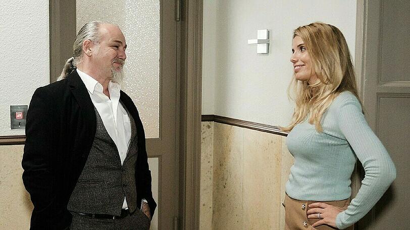 "Unter uns": Robert startet einen Flirt mit der unvoreingenommenen Monika