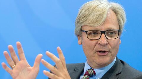 DIHK-Hauptgeschäftsführer Martin Wansleben spricht in Berlin.