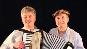 Norbert Heckner und Helmut Knesewitsch singen "Isarmärchen".