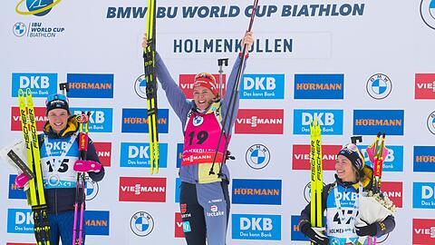 Denise Herrmann-Wick (M) hat den Sprint in Oslo gewonnen.