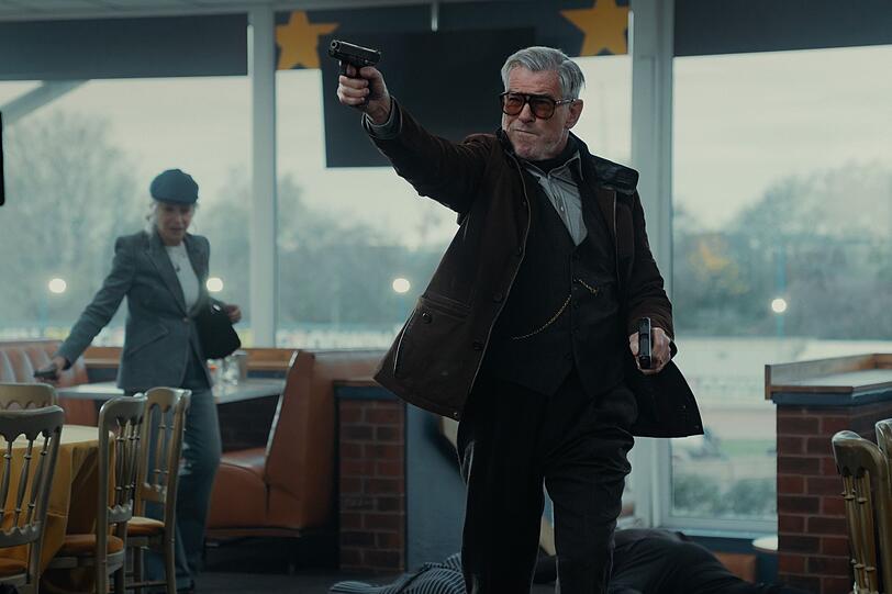 Conrad (Pierce Brosnan) möchte nach dem Verlust der bisherigen Geschäfte neue Geschäftsfelder und -partner erschließen. Ein neuerliches Blutbad soll den Namen "Harrigan" noch bekannter machen. Conrad (Pierce Brosnan) möchte nach dem Verlust der bisherigen Geschäfte neue Geschäftsfelder und -partner erschließen. Ein neuerliches Blutbad soll den Namen "Harrigan" noch bekannter machen.