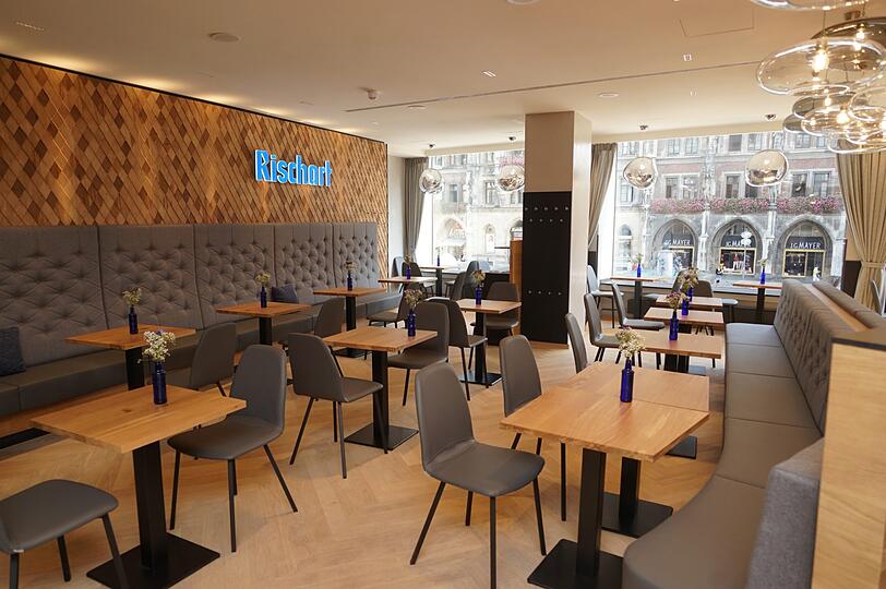 Café Rischart, Neueröffnung, Marienplatz, München