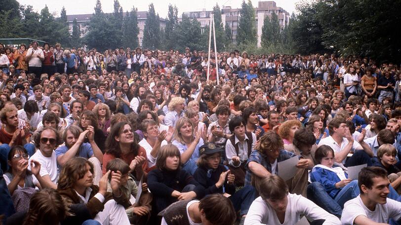 1980: Das BR-Fest im Uni-Park an der Mensa in der Leopoldstraße &ndash; ein riesiger Publikumsmagnet.