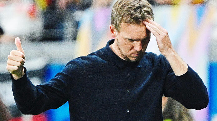 Puh, das war knapp! Bundestrainer Julian Nagelsmann und sein Kapitän Ilkay Gündogan wissen, dass die DFB-Elf gegen die Schweiz haarscharf an einer Pleite vorbeigeschrammt ist. Aber durch das späte Ausgleichstor lässt sich auch Kraft schöpfen. Fotos: imago