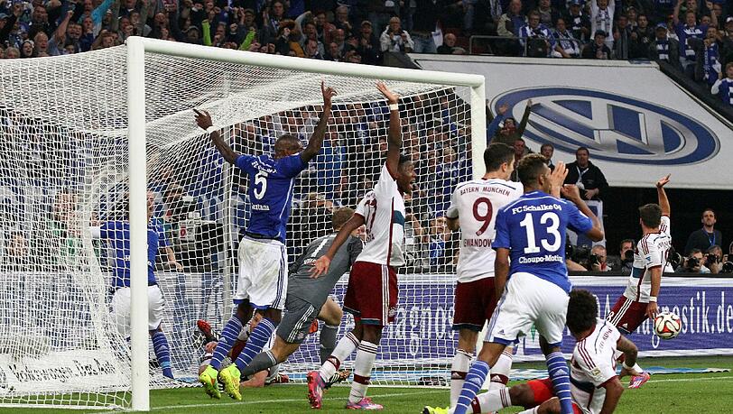 Der Ausgleich für Schalke. Der Ausgleich für Schalke.