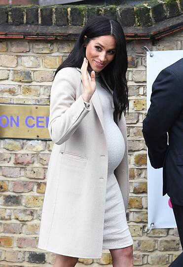 Hochschwanger und echt chic: Eleganter (knapper) Auftritt von Herzogin Meghan