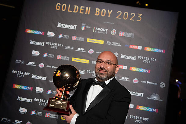 Nicolas Jacksons Berater Ali Barat wurde 2023 von der italienischen Zeitung "Tuttosport" als Agent des Jahres ausgezeichnet.