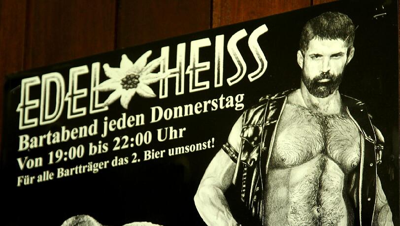 Haarige Sache: Der Bart ist ein angesagter Look im Lokal – und der wird donnerstags von 19 bis 22 Uhr sogar mit einem Bier belohnt. Haarige Sache: Der Bart ist ein angesagter Look im Lokal – und der wird donnerstags von 19 bis 22 Uhr sogar mit einem Bier belohnt.