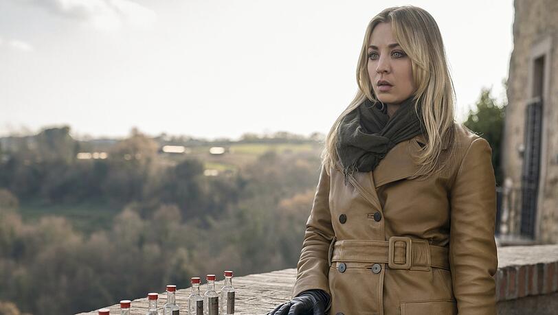 Mit Schnäpsen bekommt Cassie (Kaley Cuoco) ihr Leben auch nicht auf die Reihe.