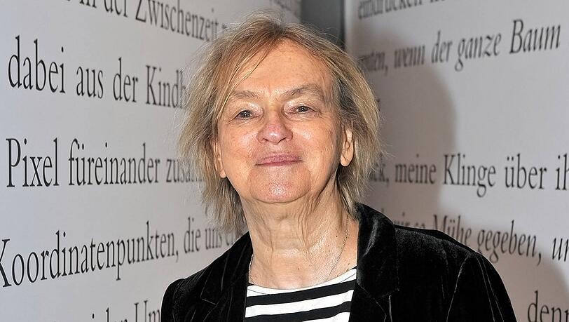 Elke Heidenreich kann aufgrund einer Operation bei einer geplanten Lesung nicht auftreten. Elke Heidenreich kann aufgrund einer Operation bei einer geplanten Lesung nicht auftreten.