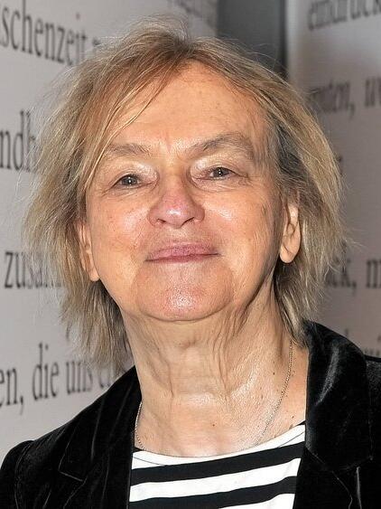 Elke Heidenreich kann aufgrund einer Operation bei einer geplanten Lesung nicht auftreten.