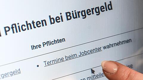 Die Zahl der Leistungsk&uuml;rzungen stieg 2025 im Jahresvergleich um 25 Prozent. (Symbolbild).