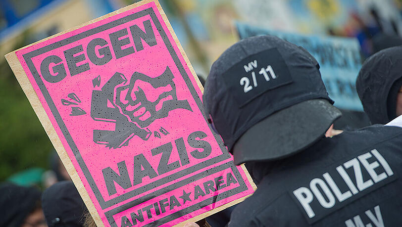 Teilnehmer an einer Kundgebung der NPD am 01. Mai. Teilnehmer an einer Kundgebung der NPD am 01. Mai.