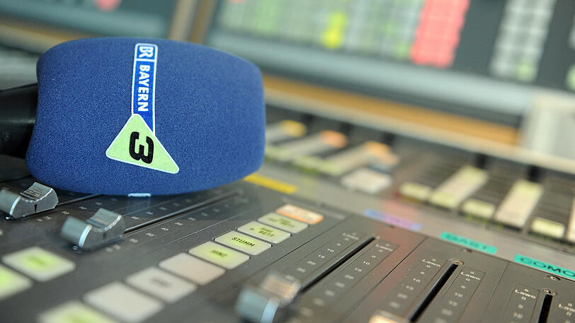 Hochdotierte Gewinnspiel im gebührenfinanzierten BR: Den Privatradios ist das ein Dorn im Auge.
