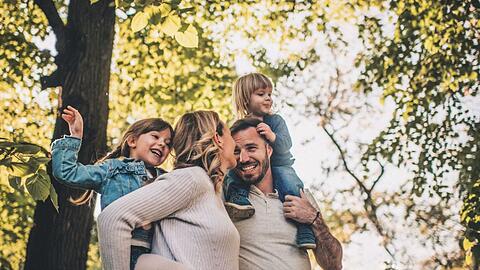 Das Interesse an Baufinanzierungen ist ungebrochen. Der Wunsch nach Sicherheit, Planbarkeit und einem eigenen Zuhause bleibt &ndash; auch wenn der Weg dorthin komplexer geworden ist.