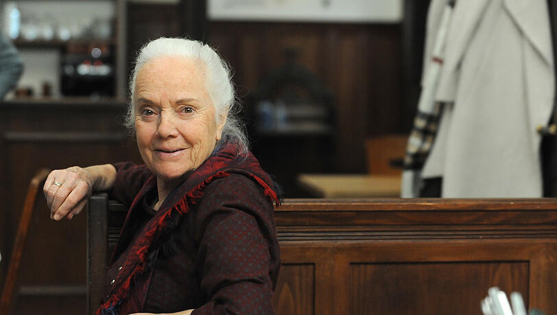 Ursula Erber h&auml;ngt ihre Rolle der "Theresa Brunner" an den Nagel.