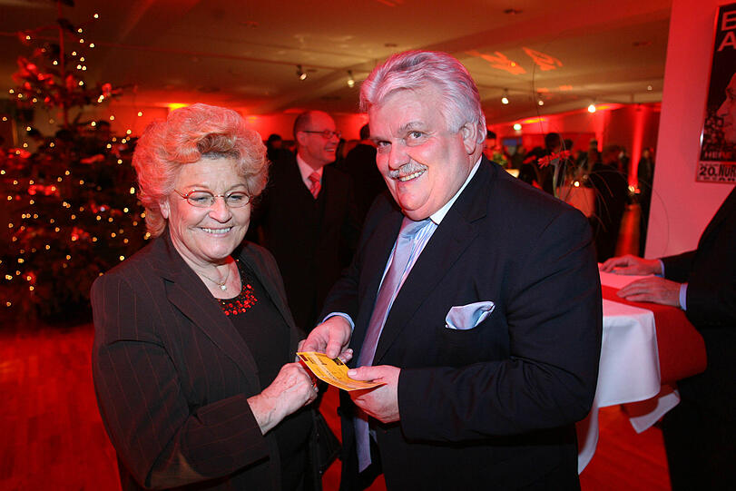 Gabi Herzog (mit Ehemann Dieter) war nach einer Herz-OP ins Koma gefallen und erholt sich nur langsam.