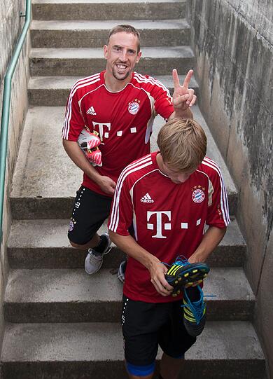 Bayern Training mit Spezial-Gast Uli Hoeneß: Die Bilder vom Gardasee