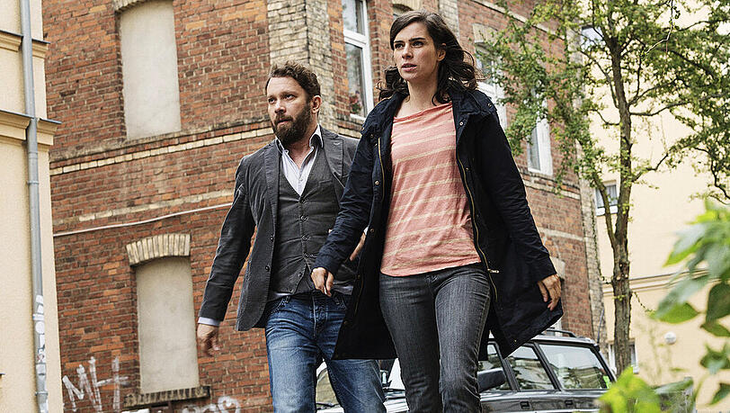 "Tatort: Die harte Kern": Lessing (Christian Ulmen) und Kira Dorn (Nora Tschirner) sind ratlos "Tatort: Die harte Kern": Lessing (Christian Ulmen) und Kira Dorn (Nora Tschirner) sind ratlos