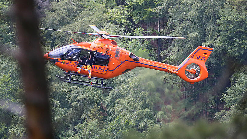 Viele Male mussten verunglückte Wanderer per Rettungshubschrauber geborgen werden. Viele Male mussten verunglückte Wanderer per Rettungshubschrauber geborgen werden.
