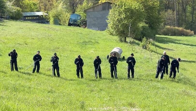 Die Polizisten suchen einen 18-J&auml;hrigen - und vermuten ein Gewaltverbrechen. (Archivbild)