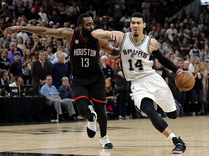 Die San Antonio Spurs sind einen Sieg entfernt vom Einzug ins Conference-Finale.