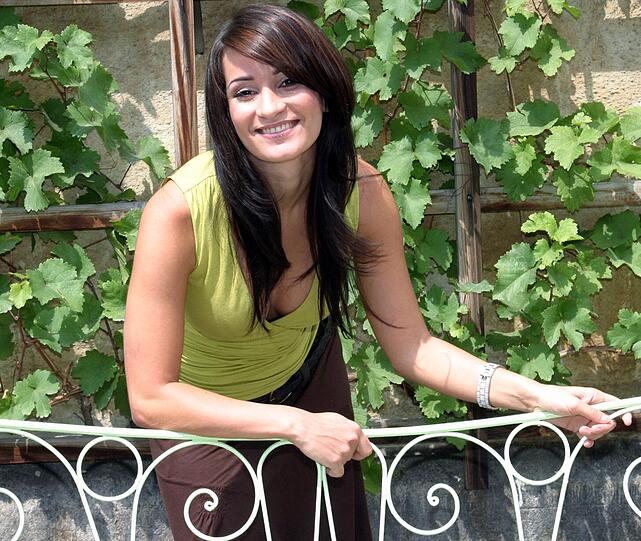 Im Jahr 2005 war Sheila beim AZ-Modelwettbewerb "Schöne Münchnerin" in der engeren Auswahl.