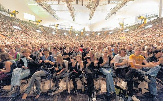 Der Beleuchtersteg in der Olympiahalle entspricht nicht mehr den baulichen Vorschriften.