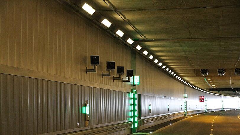 Die Blitzer im Luise-Kiesselbach-Tunnel. Die Blitzer im Luise-Kiesselbach-Tunnel.