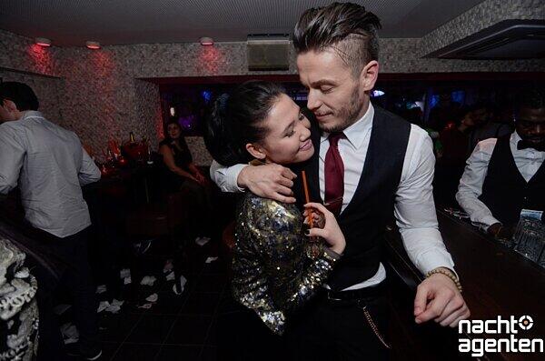Das neue Jahr kann kommen! Im Crown's Club ist alles angerichtet für einen heißen Neujahrstanz. Mehr Bilder unter: www.nachtagenten.de