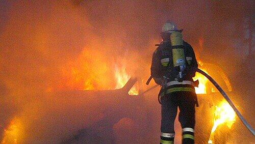 Feuerwehr im Einsatz. Feuerwehr im Einsatz.