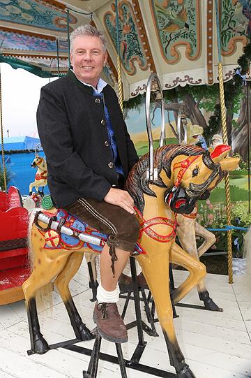 Ein Karussell auf der Oidn Wiesn: Hier ist Dieter Reiter besonders gern unterwegs.
