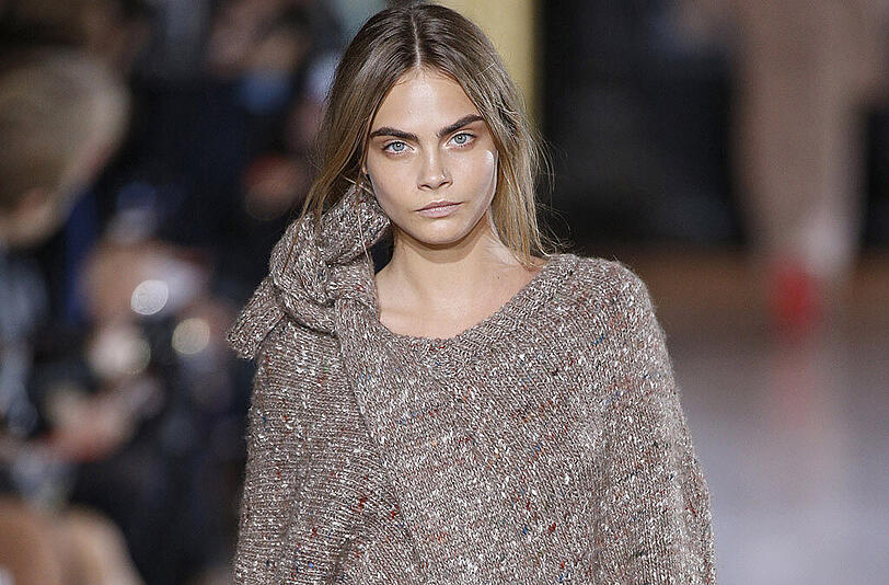 Auch Topmodel Cara Delevingne greift gerne zu Bronze-Puder