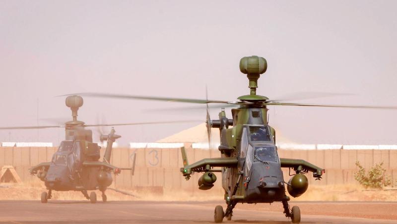 Ankunft der ersten beiden Kampfhubschrauber des Typs Tiger am 25. März 2017 in Mali. Ankunft der ersten beiden Kampfhubschrauber des Typs Tiger am 25. März 2017 in Mali.