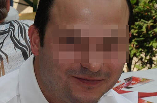 Ein Mann hat am Montag in Neubiberg bei München seine Frau getötet. Er sei kurz nach der Tat festgenommen worden, sagte ein Polizeisprecher. Die beiden Kinder des Paares seien zur Tatzeit in dem Haus gewesen, beide aber unverletzt.