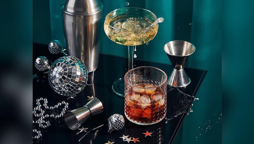 Nicht nur Champagner: Mit Cocktails lässt sich das Jahr abschließen. Nicht nur Champagner: Mit Cocktails lässt sich das Jahr abschließen.