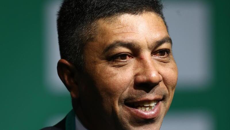 Giovane Elber steht in den Katakomben des Olympiastadions. Foto: Christian Charisius/dpa/Archivbild Giovane Elber steht in den Katakomben des Olympiastadions. Foto: Christian Charisius/dpa/Archivbild