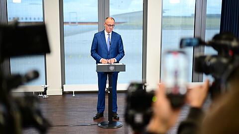 Bundeskanzler Merz sprach von einer fordernden Lage - aber auch von Chancen.