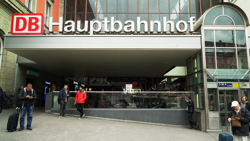 Die Polizei zieht Bilanz der Kontrollen rund um den Hauptbahnhof. (Symbolbild) Die Polizei zieht Bilanz der Kontrollen rund um den Hauptbahnhof. (Symbolbild)