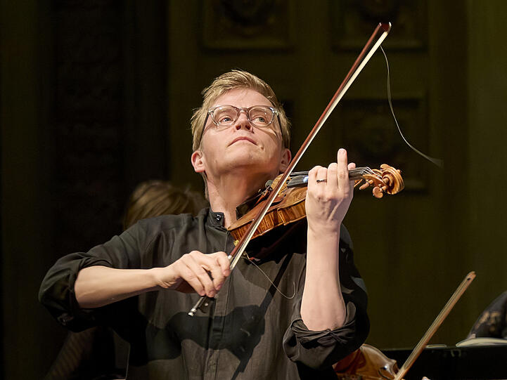 Der Geiger Pekka Kuusisto.