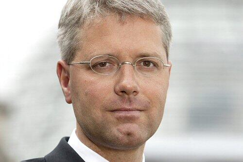 Röttgen kritisiert China und die USA