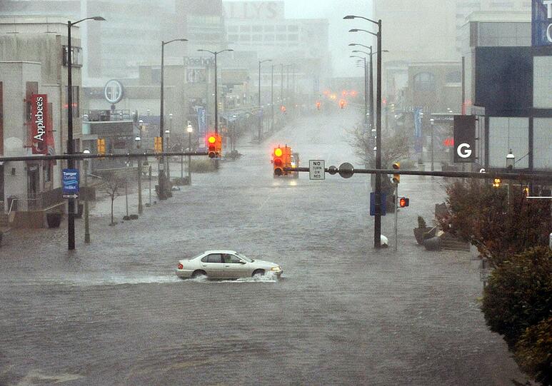 Bilder der Verwüstung - Hurrikan "Sandy" hat an der Ostküste verheerende Spuren hinterlassen. Sehen Sie hier die Bilder aus New York und den betroffenen Orten im Osten der USA.