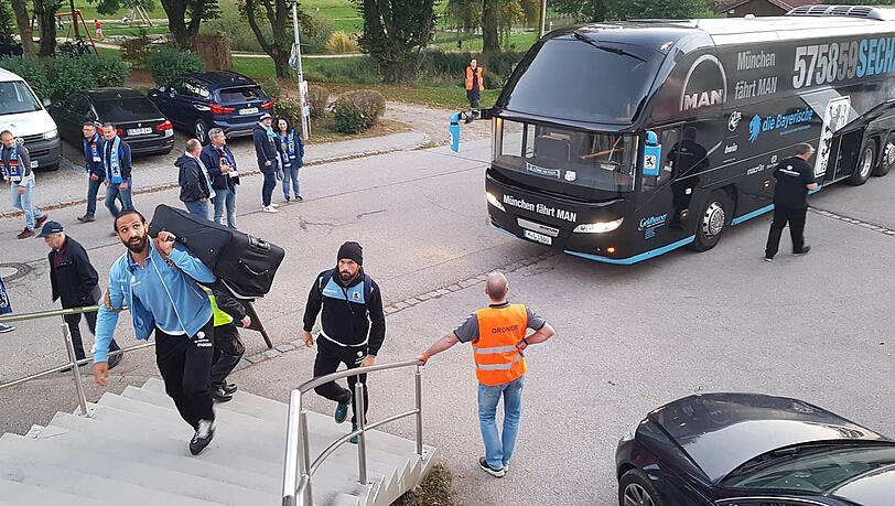 Im Toto-Pokal gefordert: die Löwen kommen in Buchbach an. Im Toto-Pokal gefordert: die Löwen kommen in Buchbach an.