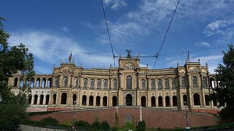 Der bayerische Landtag - das Maximilianeum.