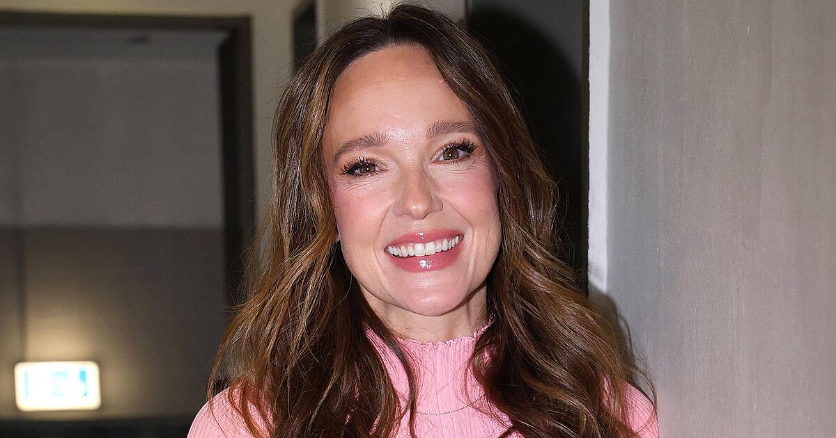 Carolin-Kebekus-zeigt-sich-mit-Kind-Einblicke-in-Alltag-als-Promi-Mama