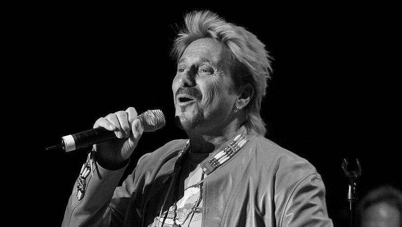 Chuck Negron startete nach Three Dog Night eine Solokarriere, die bis 2017 Bestand hatte. Chuck Negron startete nach Three Dog Night eine Solokarriere, die bis 2017 Bestand hatte.