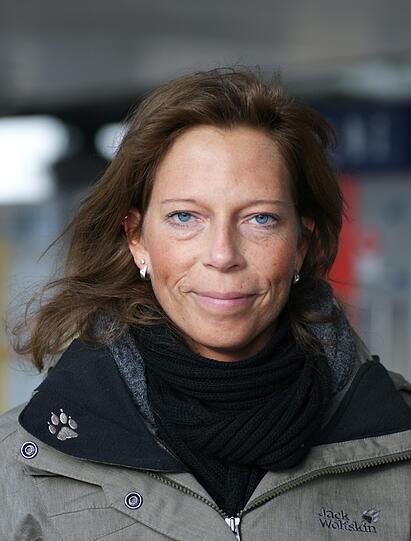 Michaela Helms (33), Rettungsassistentin: "Ich nehme diese Angelegenheit mit Humor. Es kann doch schon mal passieren, dass etwas schief geht. Ich komme vom Flughafen aus Köln und will in Richtung Marienplatz. Irgendwie werde ich schon an mein Ziel kommen. Man muss halt Geduld haben".
