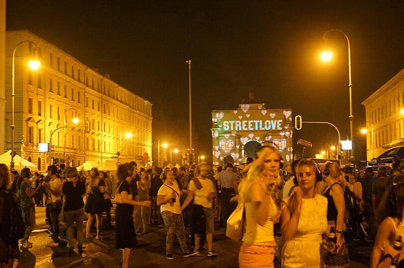 Die besten Bilder vom Streetlife-Festival und Corso Leopold.