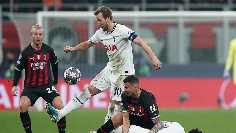 0:1 mit Tottenham Hotspur beimAC Mailand: Harry Kane (M.).